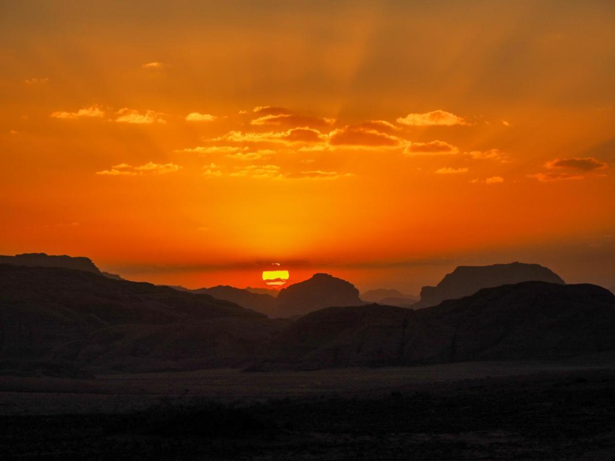 Bedouin Nights Camp Hotel Wadi Rum Exterior photo
