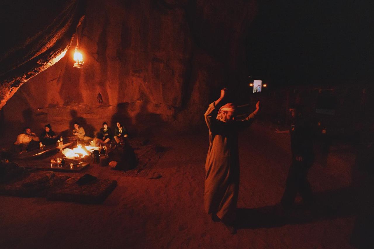 Bedouin Nights Camp Hotel Wadi Rum Exterior photo